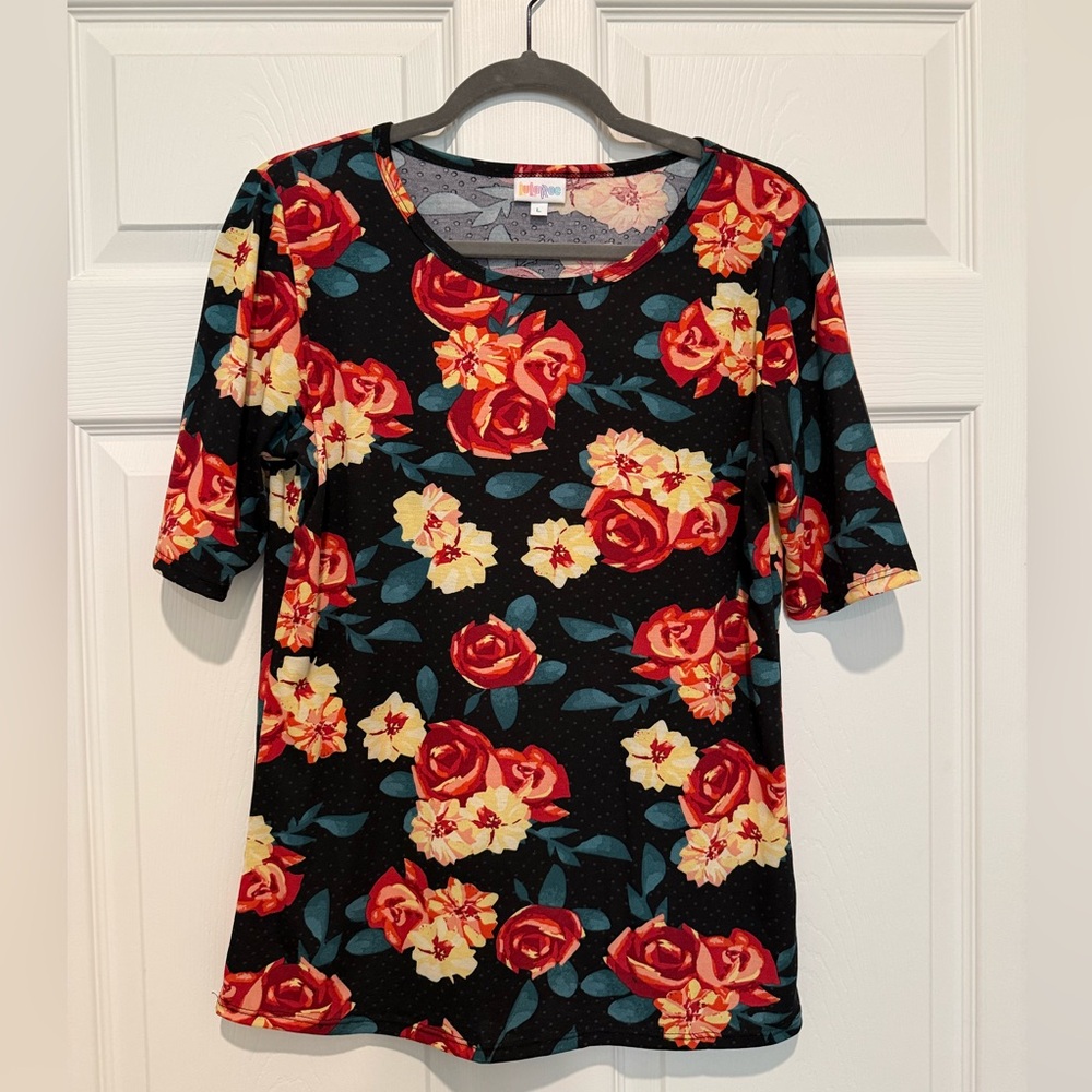 LuLaRoe Black and Floral Large Gigi Top